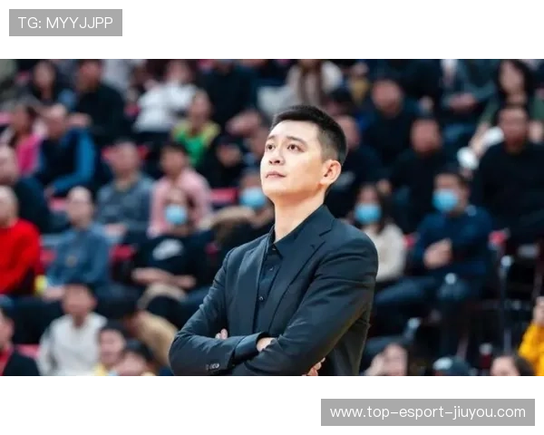 杨鸣称质疑未停 球员们保持斗志，杨鸣的球赛